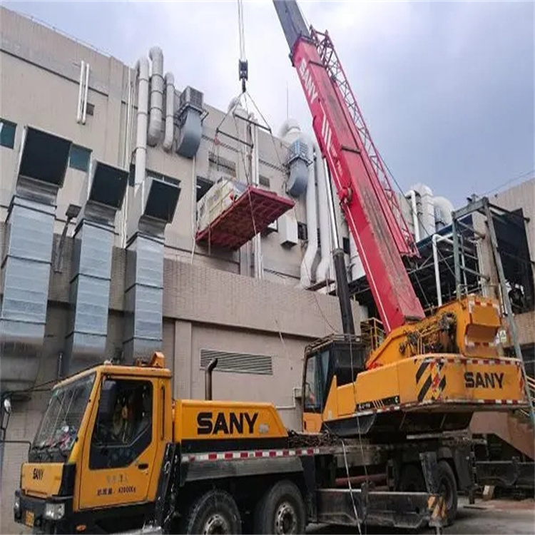 柳北一百吨吊车吊臂多长